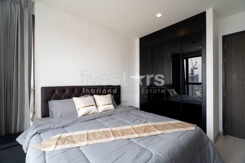 Appartement de 2 chambres avec vue dégagée près du BTS Phra Khanong, photo 12