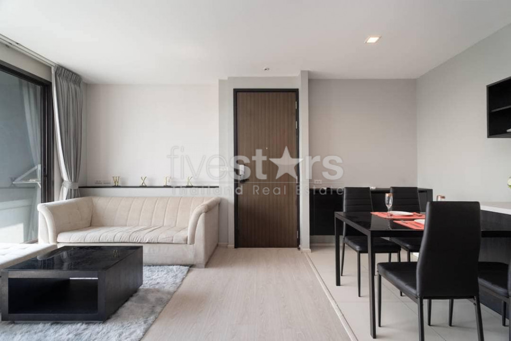 Appartement de 2 chambres avec vue dégagée près du BTS Phra Khanong, photo 7
