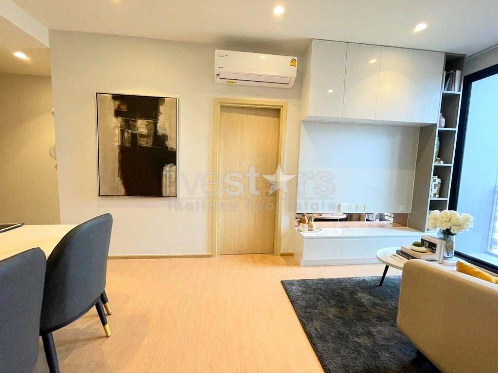 Appartement de 2 chambres moderne à vendre proche BTS Ekamai, photo 6