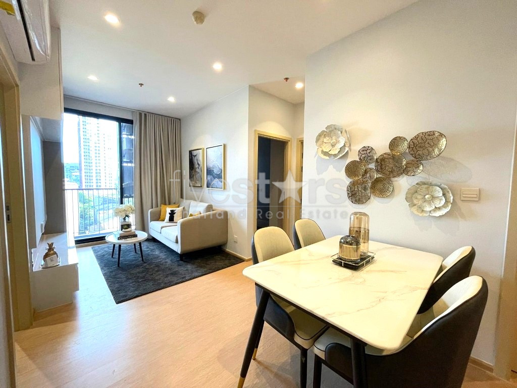 Appartement de 2 chambres moderne à vendre proche BTS Ekamai