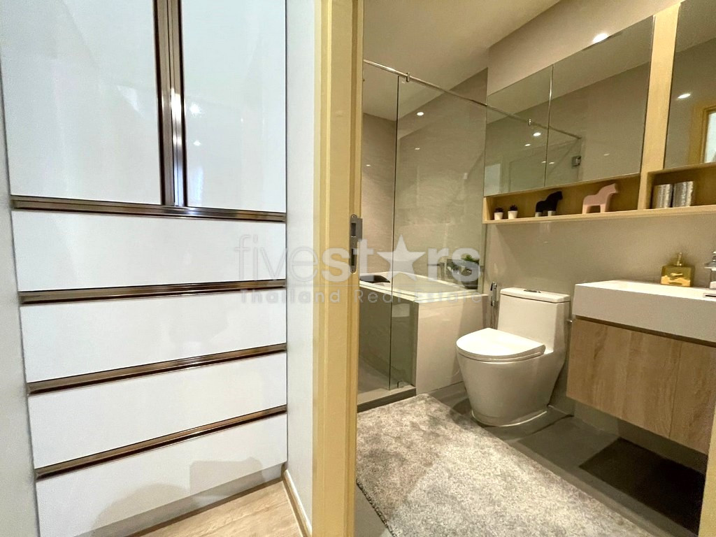 Appartement de 2 chambres moderne à vendre proche BTS Ekamai, photo 12