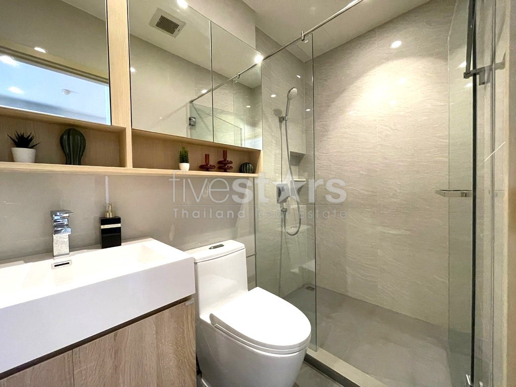 Appartement de 2 chambres moderne à vendre proche BTS Ekamai, photo 14