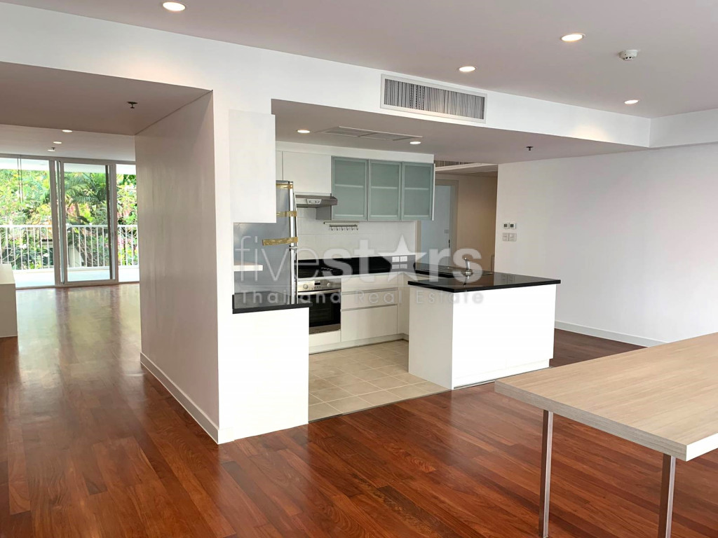 Grand Appartement familial de 4 Chambres à Louer proche du BTS Ekkamai, photo 4