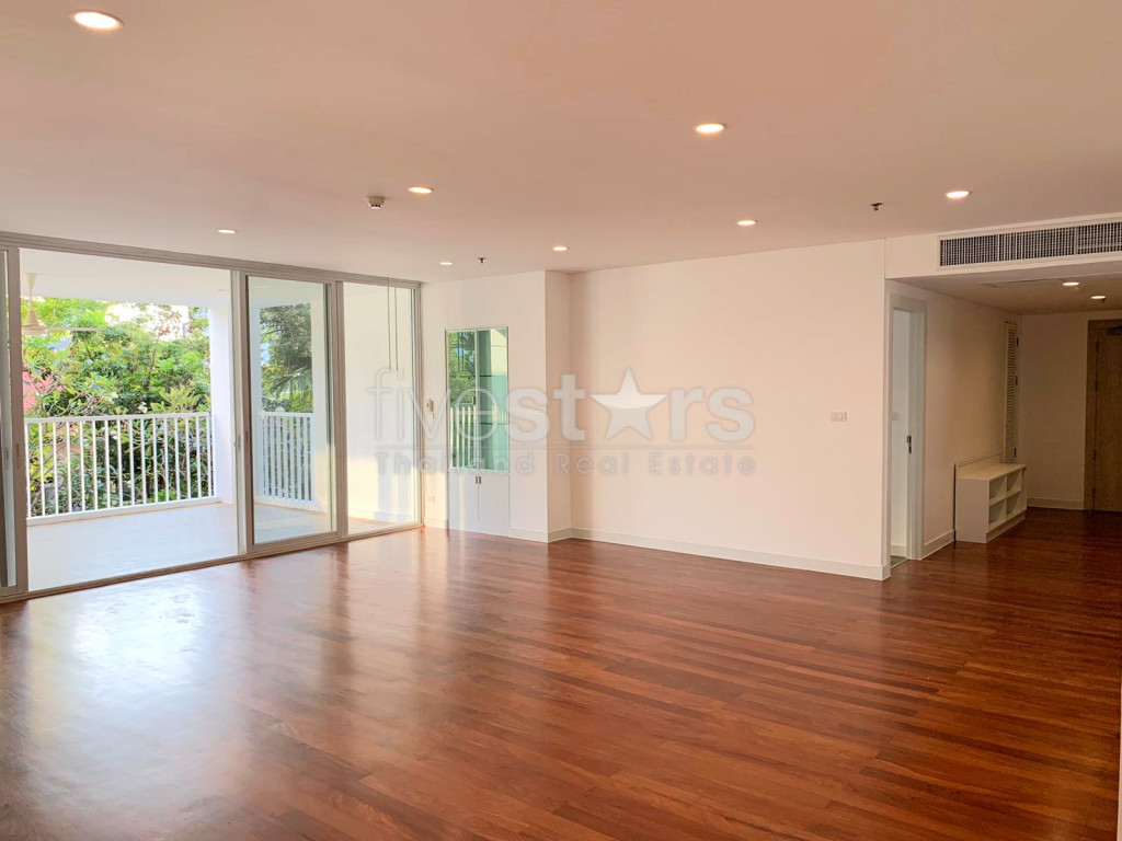 Grand Appartement familial de 4 Chambres à Louer proche du BTS Ekkamai, photo 2