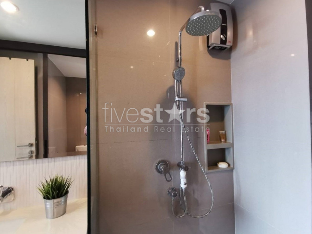 Appartement de 1 chambre à louer à 200m du BTS Ekkamai, photo 10