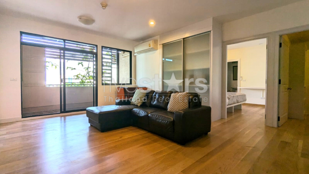 Appartement de 2 chambres Pet friendly à louer à Ekkamai, proche du Big C