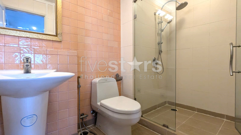 Appartement de 2 chambres Pet friendly à louer à Ekkamai, proche du Big C, photo 13