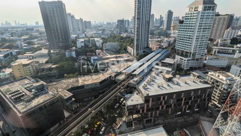 Magnifique appartement de 1 chambre près du BTS Phra Khanong, photo 3
