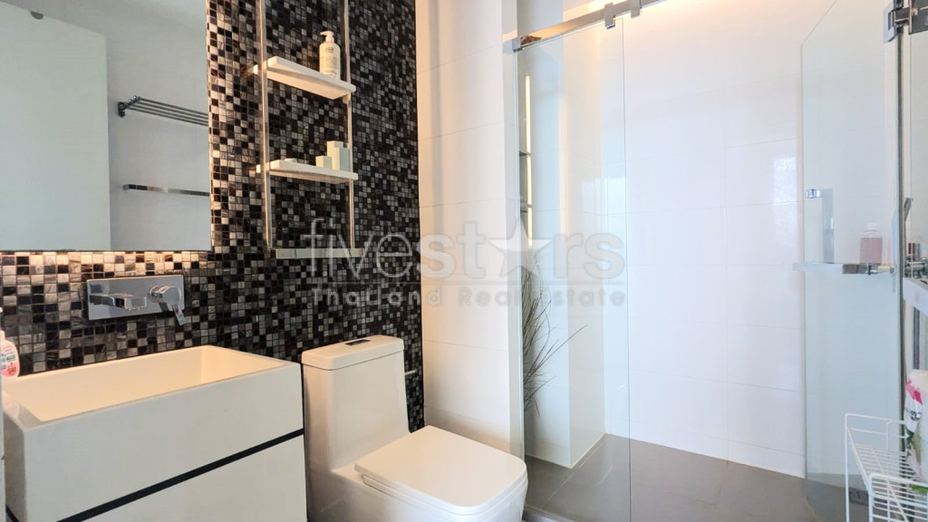 Magnifique appartement de 1 chambre près du BTS Phra Khanong, photo 10