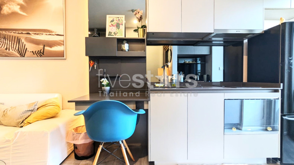 Magnifique appartement de 1 chambre près du BTS Phra Khanong, photo 5