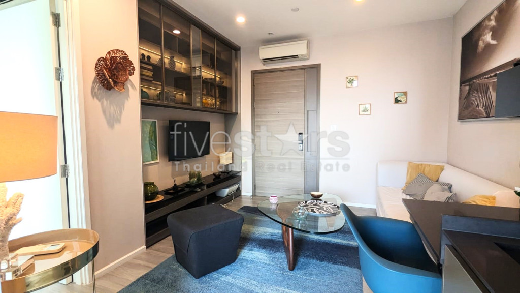 Magnifique appartement de 1 chambre près du BTS Phra Khanong, photo 2