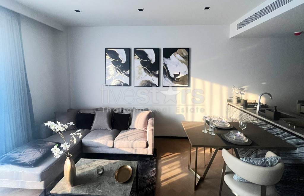 Appartement neuf et meublé de 1 chambre à louer à Ekkamai, photo 3