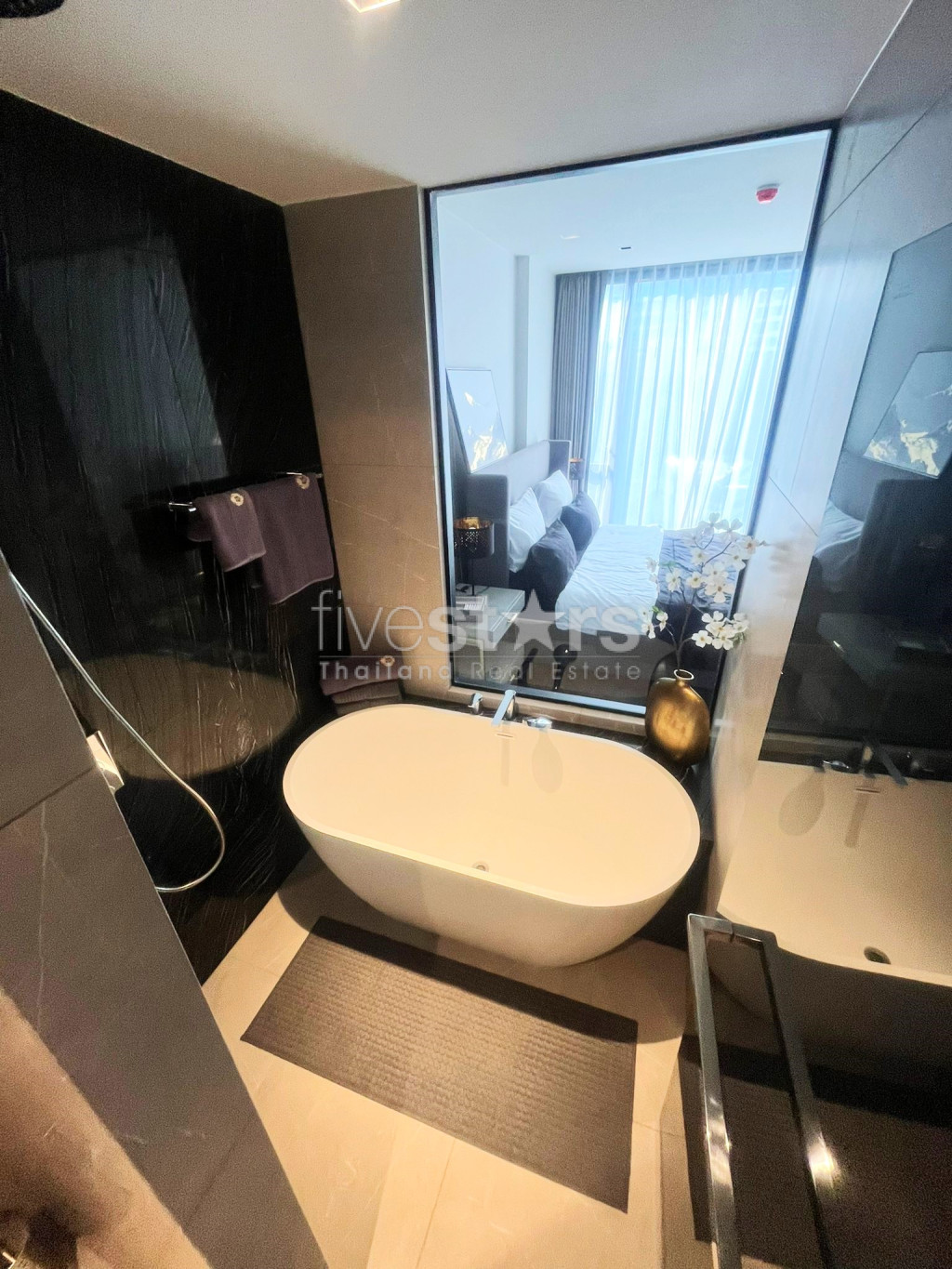 Appartement neuf et meublé de 1 chambre à louer à Ekkamai, photo 11