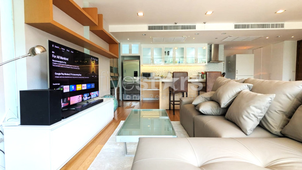 2-Bedroom Condo for Rent Near BTS Phra Khanong