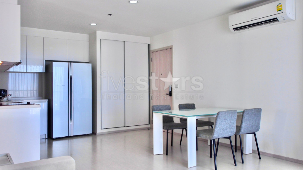 Appartement 2 chambres à louer proche du BTS Ekkamai