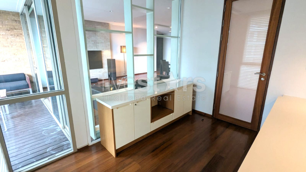Pet Friendly 3-bedrooms condo for Rent close to Phra Khanong BTS, photo 9