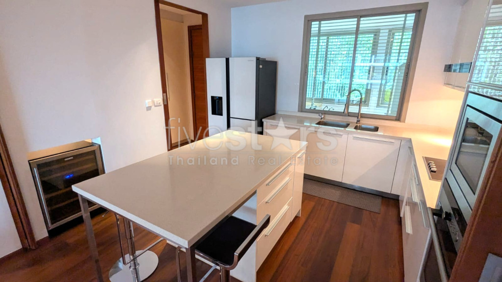 Pet Friendly 3-bedrooms condo for Rent close to Phra Khanong BTS, photo 8