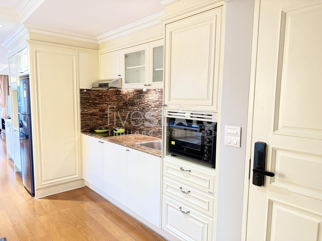 Appartement moderne de 2 chambres à louer proche du BTS Ekkamai, photo 4