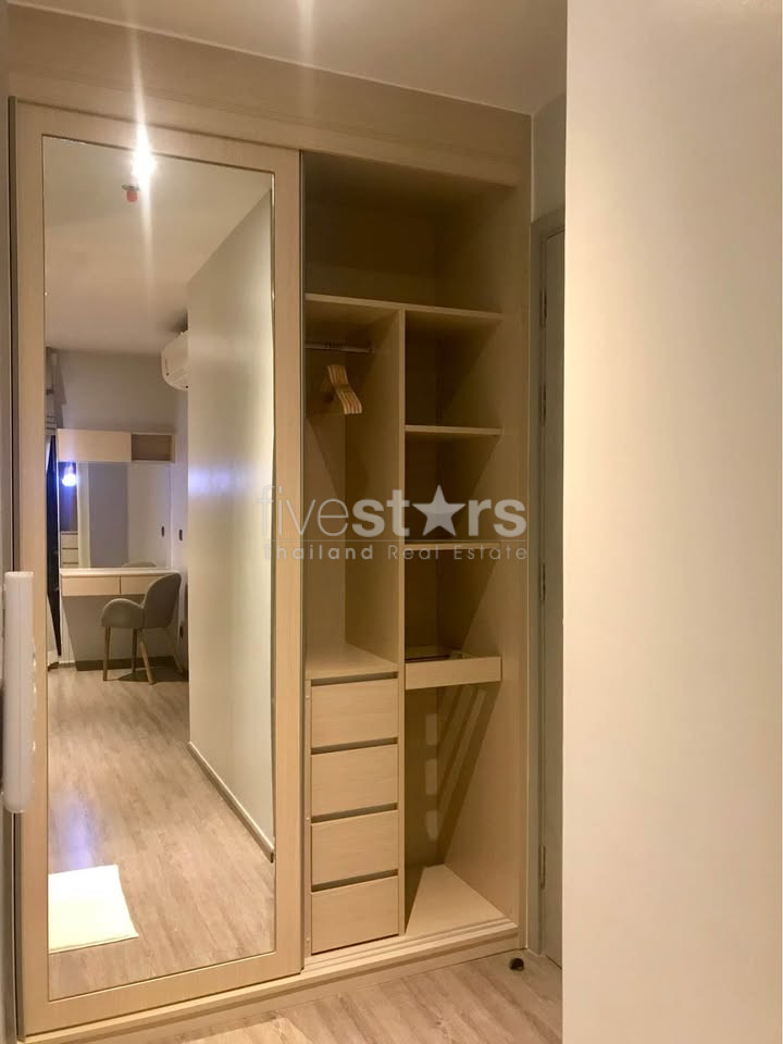 Appartement de 2 chambres à vendre à 300m du BTS Ekkamai, corner unit, photo 11