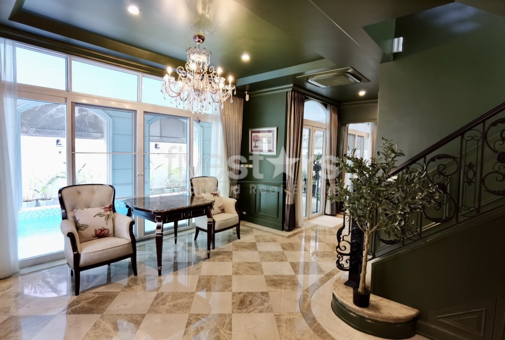 Appartement à louer dans une maison de ville luxueuse à Ekkamai, photo 14