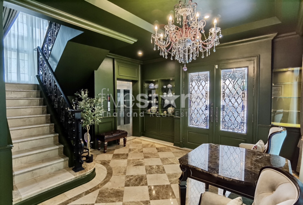 Appartement à louer dans une maison de ville luxueuse à Ekkamai, photo 13