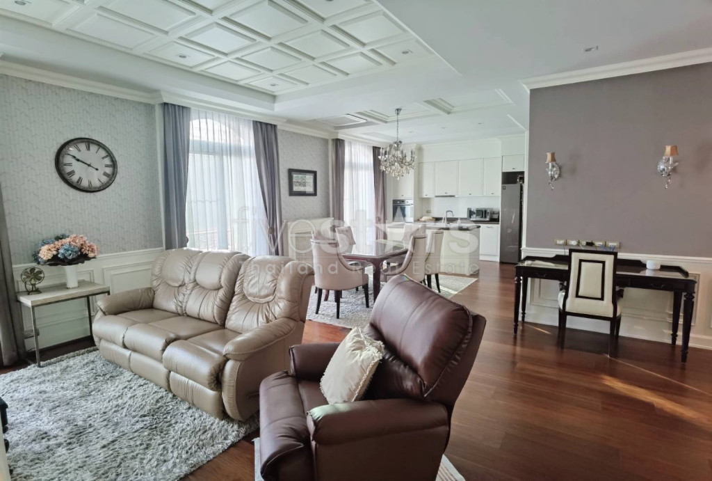 Appartement à louer dans une maison de ville luxueuse à Ekkamai, photo 3