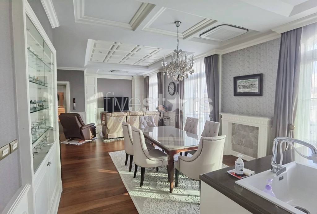 Appartement à louer dans une maison de ville luxueuse à Ekkamai, photo 4