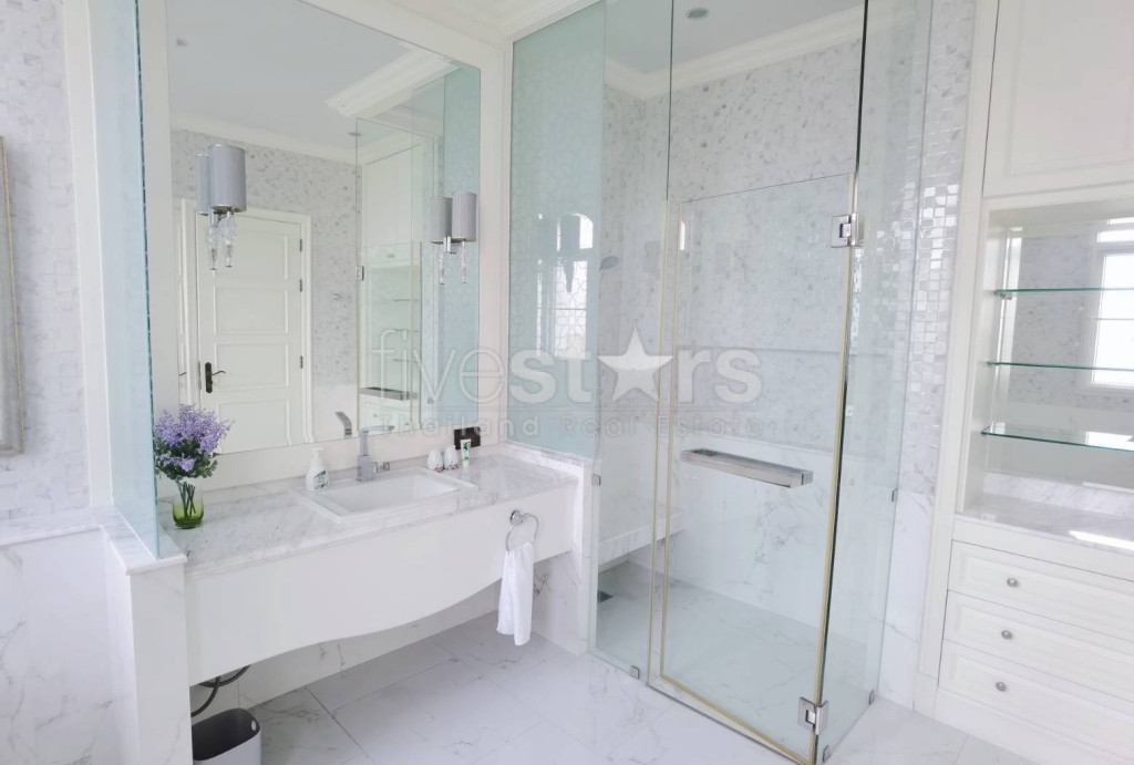 Appartement à louer dans une maison de ville luxueuse à Ekkamai, photo 12