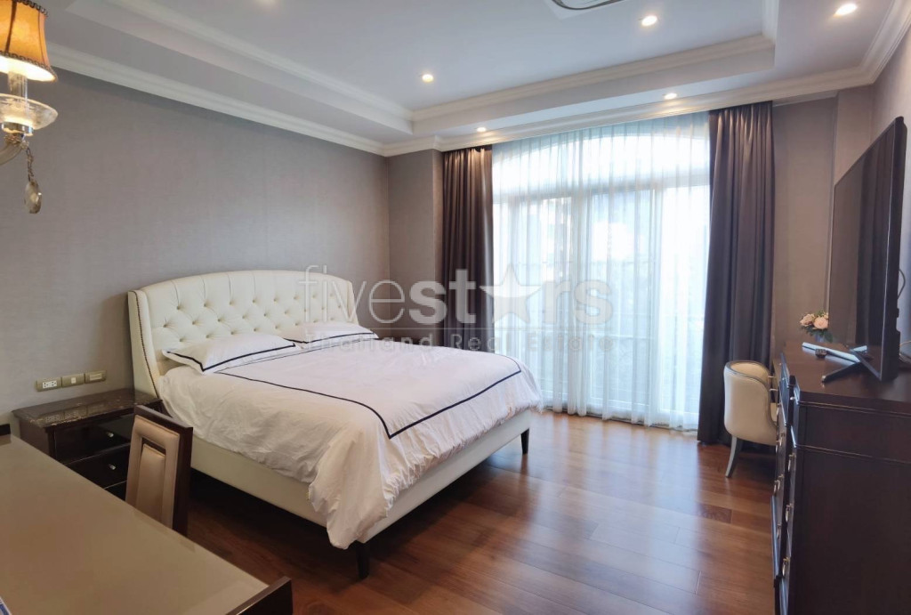 Appartement à louer dans une maison de ville luxueuse à Ekkamai, photo 7