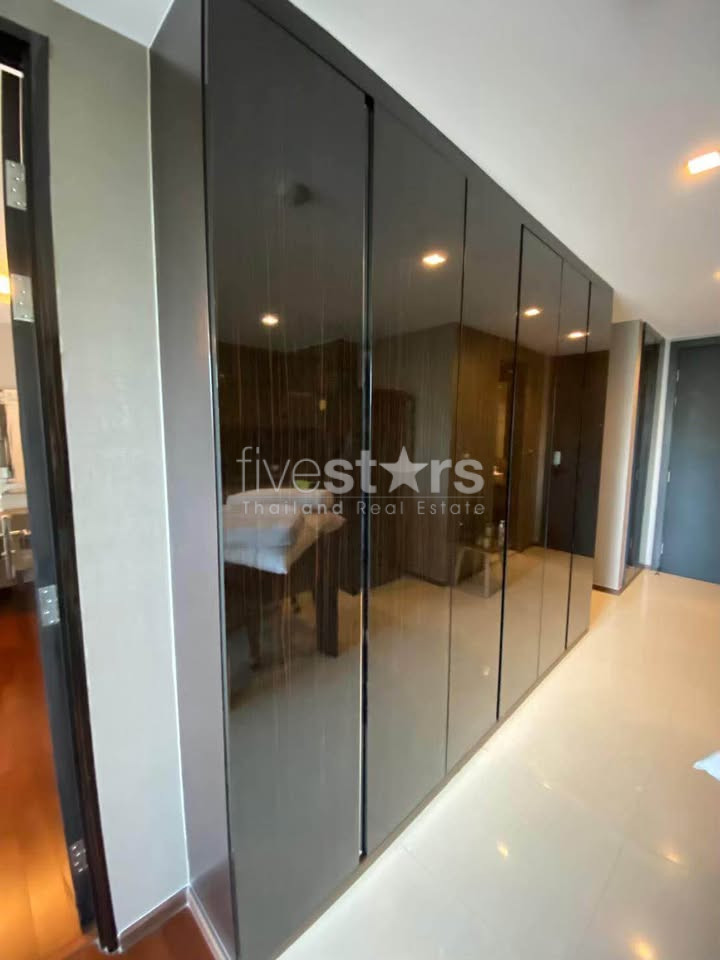 Appartement de 2 chambres à louer à Ekkamai, petite résidence de standing, photo 7