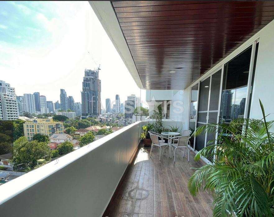 Grande unité de 3 chambres à coucher et condo récemment rénové à vendre sur Ekamai, photo 5