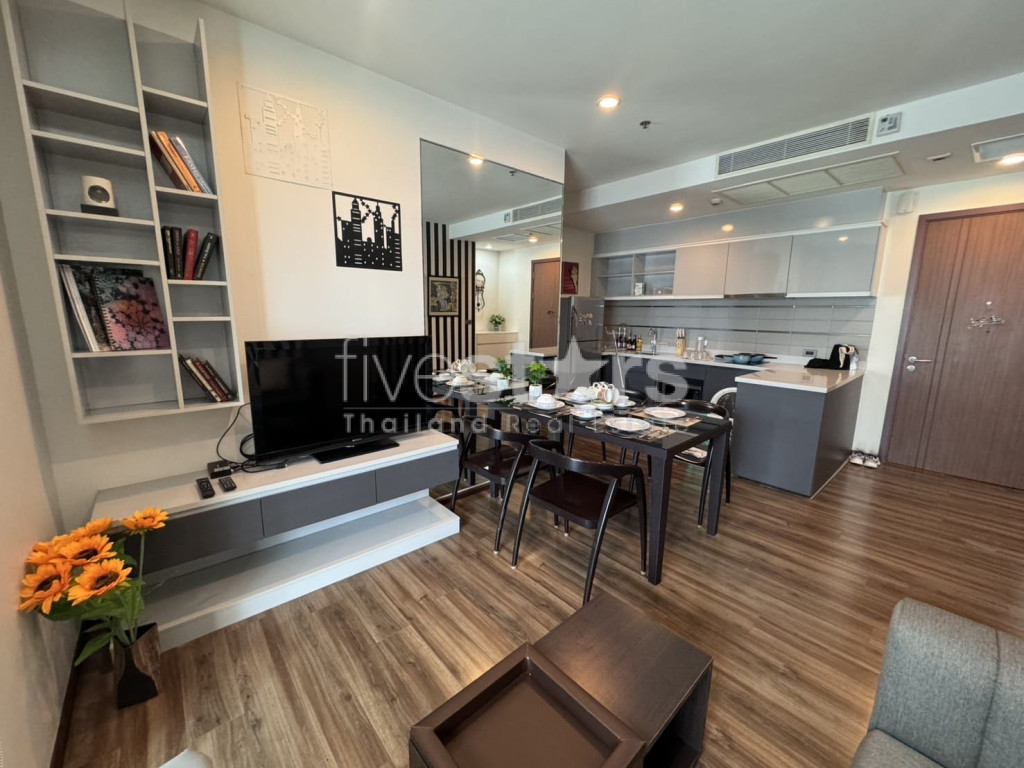Appartement de 2 chambres à vendre près du BTS Phra Khanong