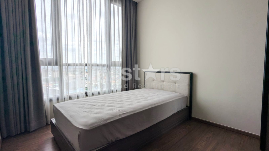 Appartement de 2 chambres avec belle vue dégagée à vendre près du BTS Phra Khanong, photo 10