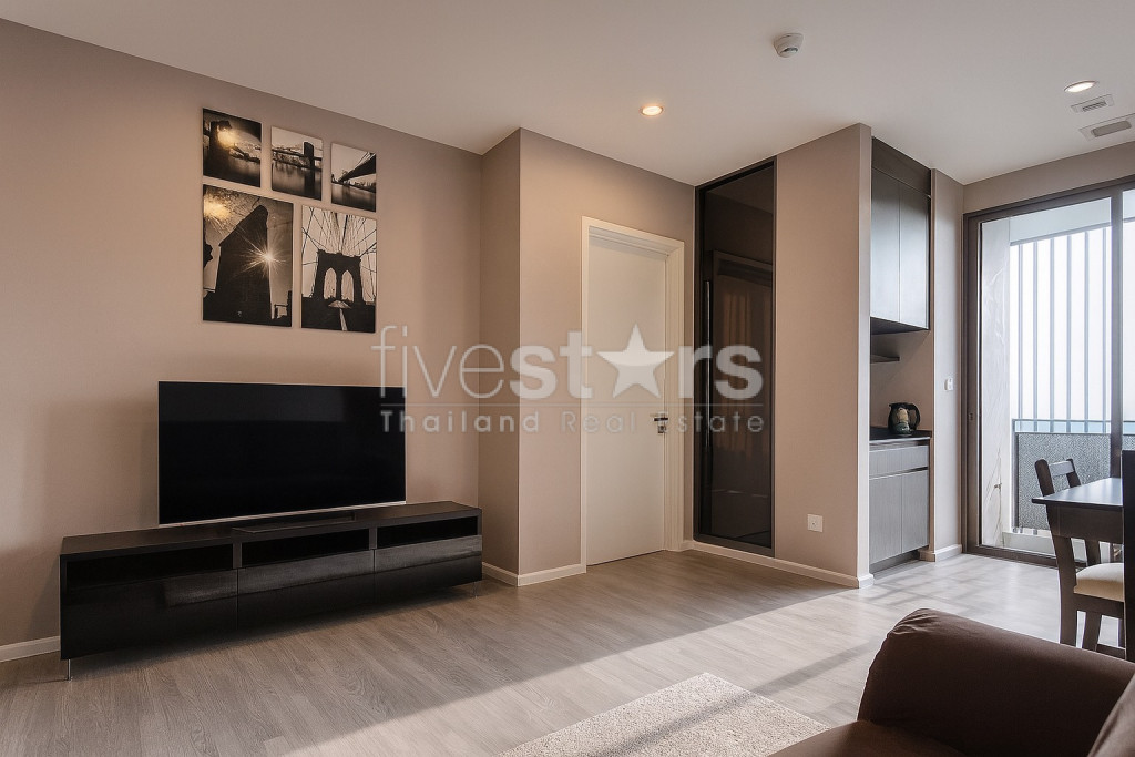 Appartement de 1 chambre à vendre proche du W District et du BTS Phra Khanong