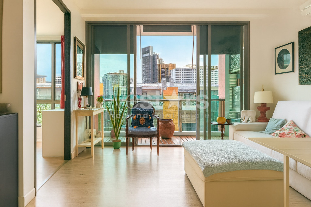 1-bedroom condo for sale close to Ekkamai BTS