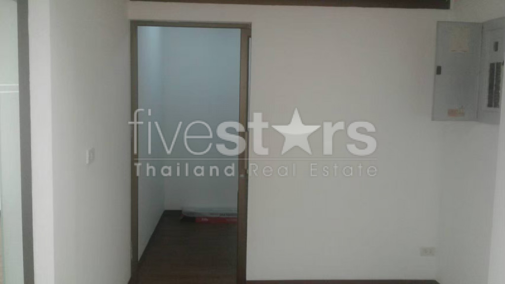 Espace de bureaux à louer à Ekamai, photo 7