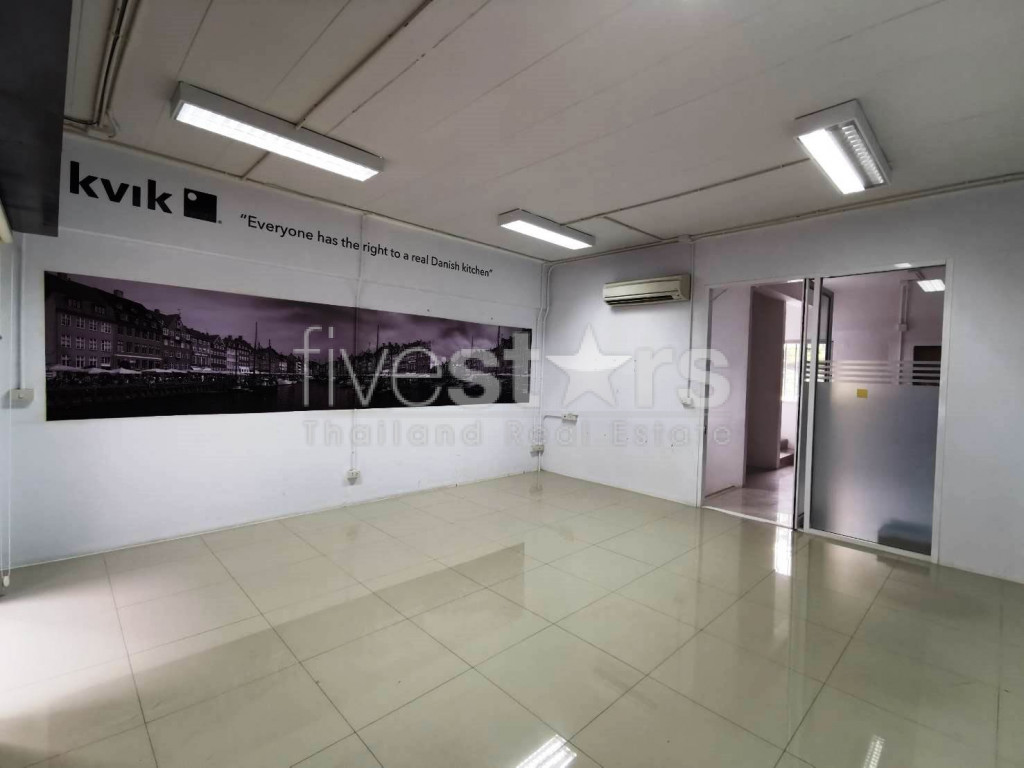 5-storey home office for rent on Ekamai, photo 4