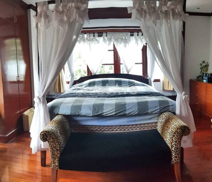Grande maison de 5 chambres avec piscine à louer au coeur d'Ekamai, photo 16