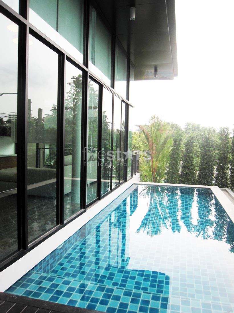 4 bedroom house with private pool for rent on Ekamai, photo 2