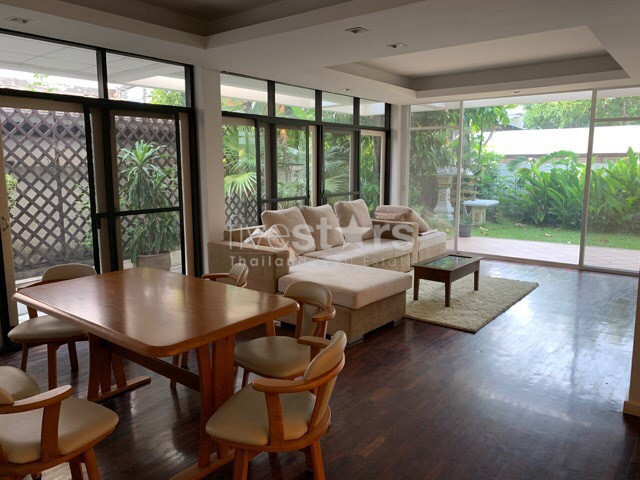 Maison de 4 chambres à louer à Phrakanong, photo 2