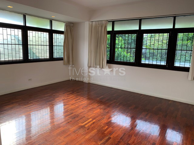 Maison de 4 chambres à louer à Phrakanong, photo 8