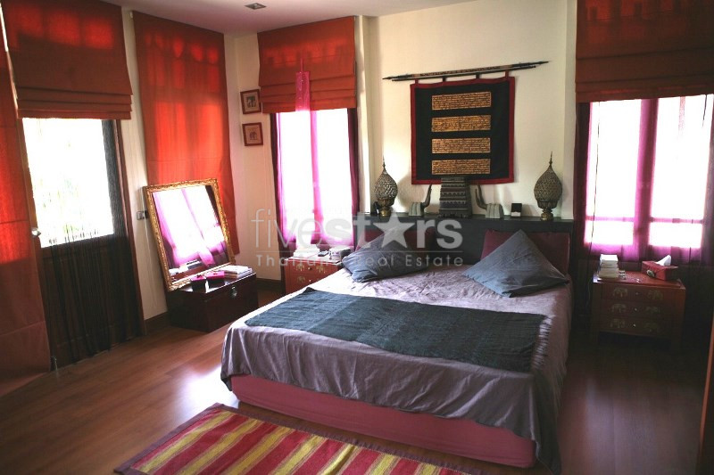 Unfurnished single house for rent with pool in Ekamai, photo 5