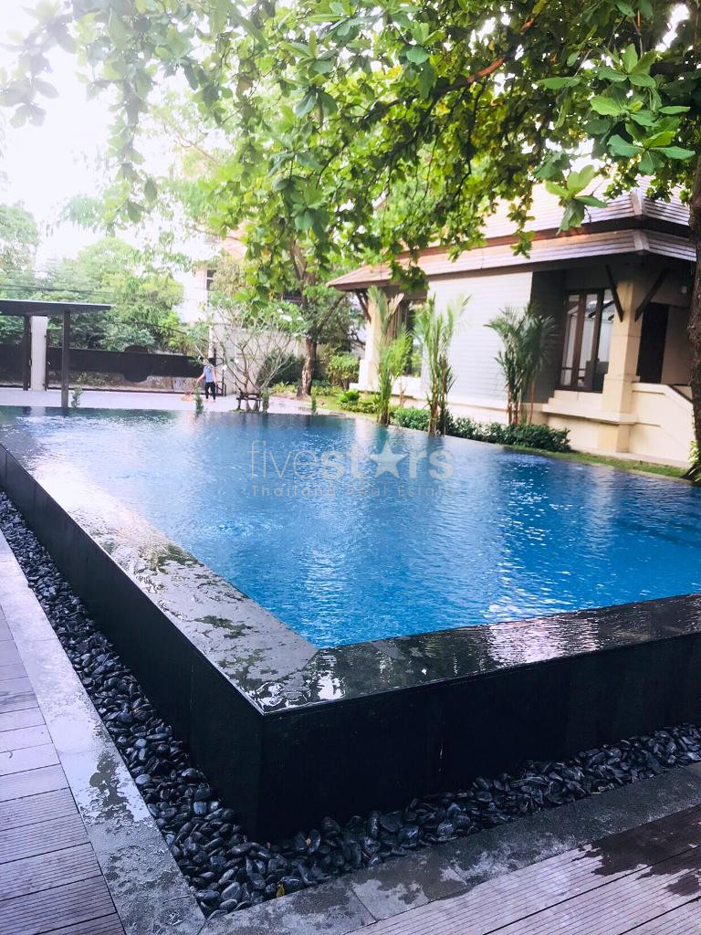 Grande maison de 5 chambres avec piscine à louer à Ekamai, photo 2
