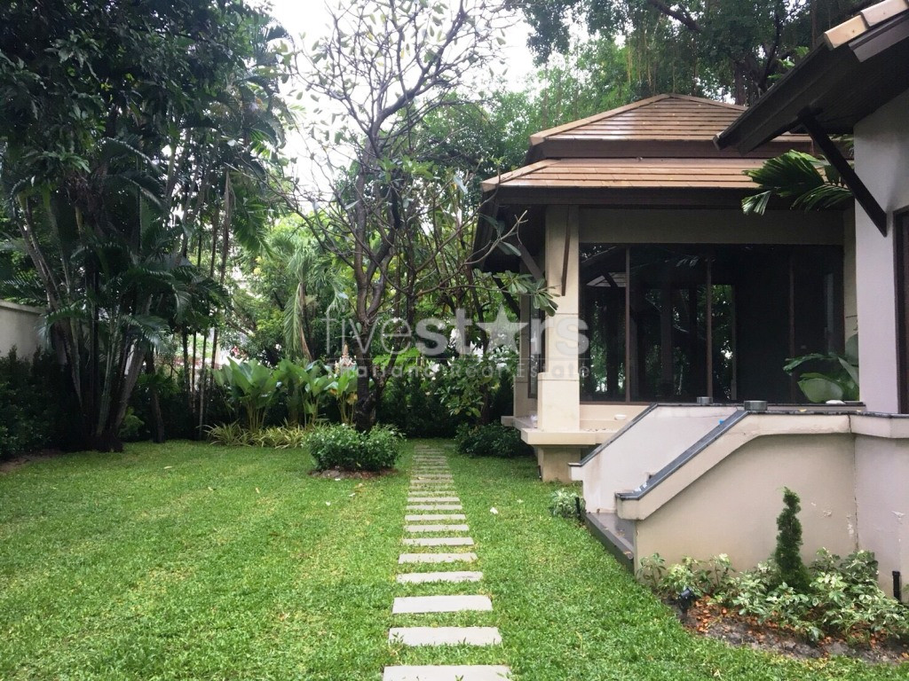 Grande maison de 5 chambres avec piscine à louer à Ekamai, photo 6