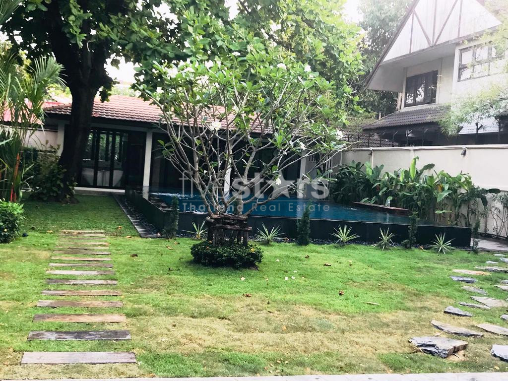Grande maison de 5 chambres avec piscine à louer à Ekamai, photo 4