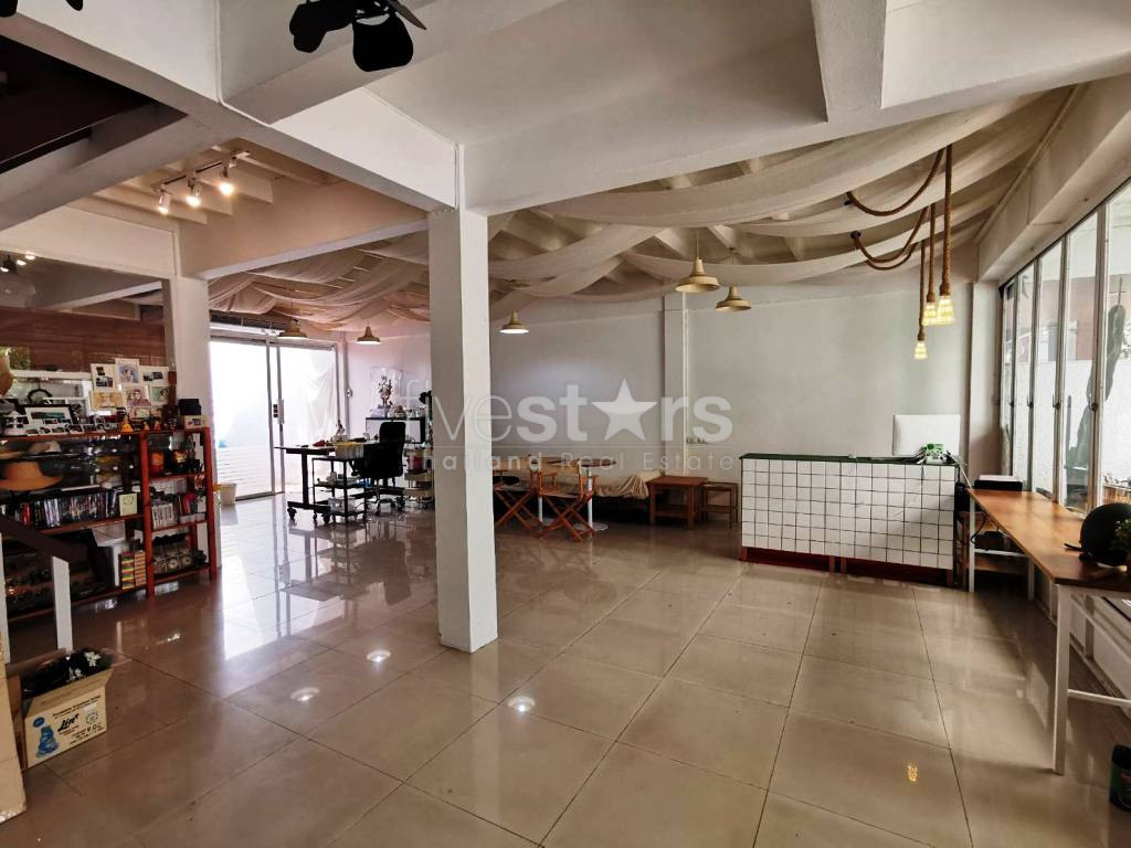 Townhouse avec 3 chambres à louer à Ekamai, photo 9