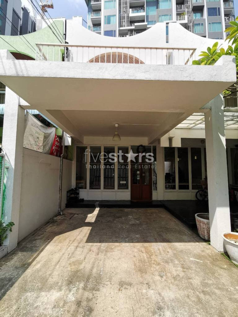 Townhouse avec 3 chambres à louer à Ekamai, photo 3