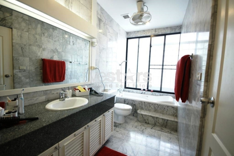 House with private pool 4 bedrooms for rent in Ekamai, photo 16