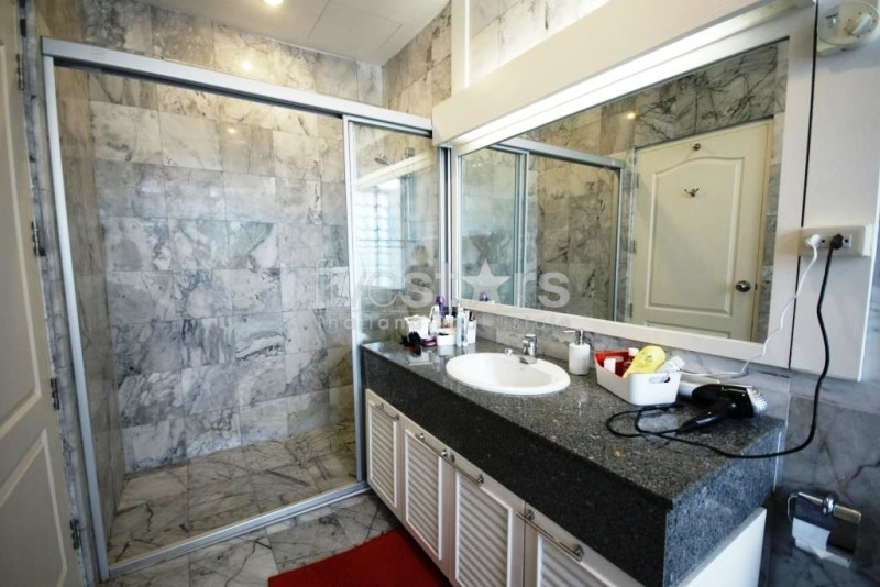House with private pool 4 bedrooms for rent in Ekamai, photo 17