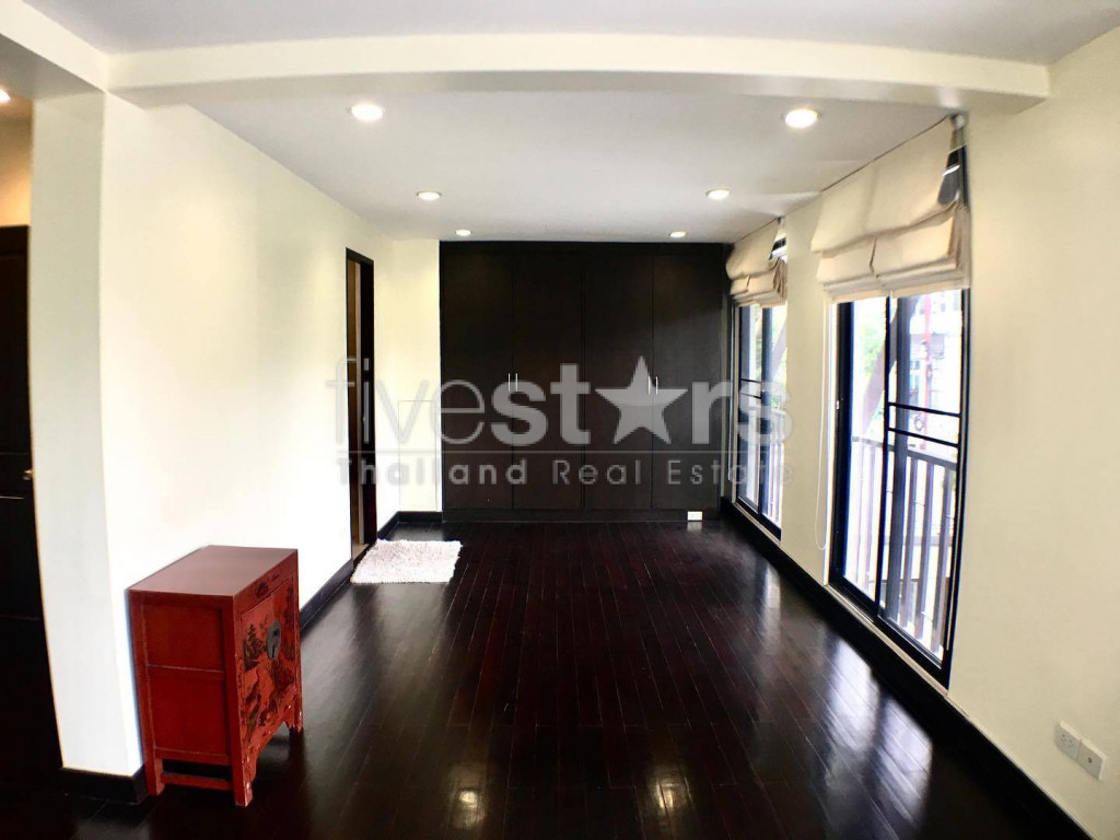 Single house for rent with private pool on Ekkamai, photo 10